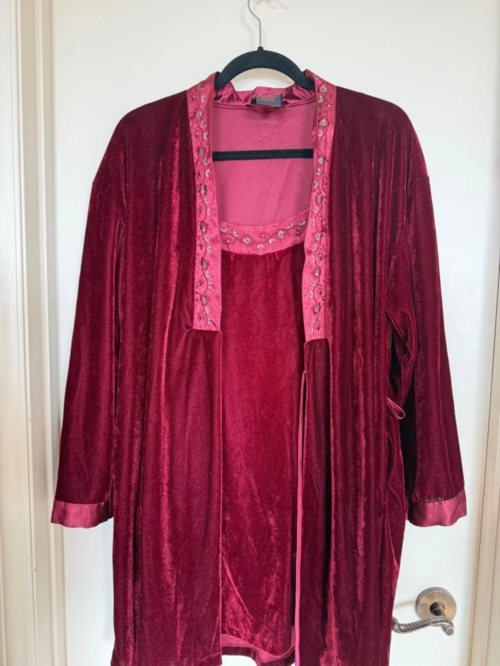 Vintage Rose Passion Burgundy Velvet Nightgown Robe Set L Y2K - Picture 4 of 12